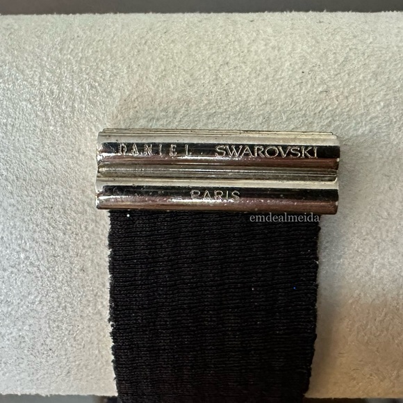 SOLD - Swarovski Crystal Mesh 9 Row Silver Tone Statement Bracelet Daniel Paris - Picture 10 of 10